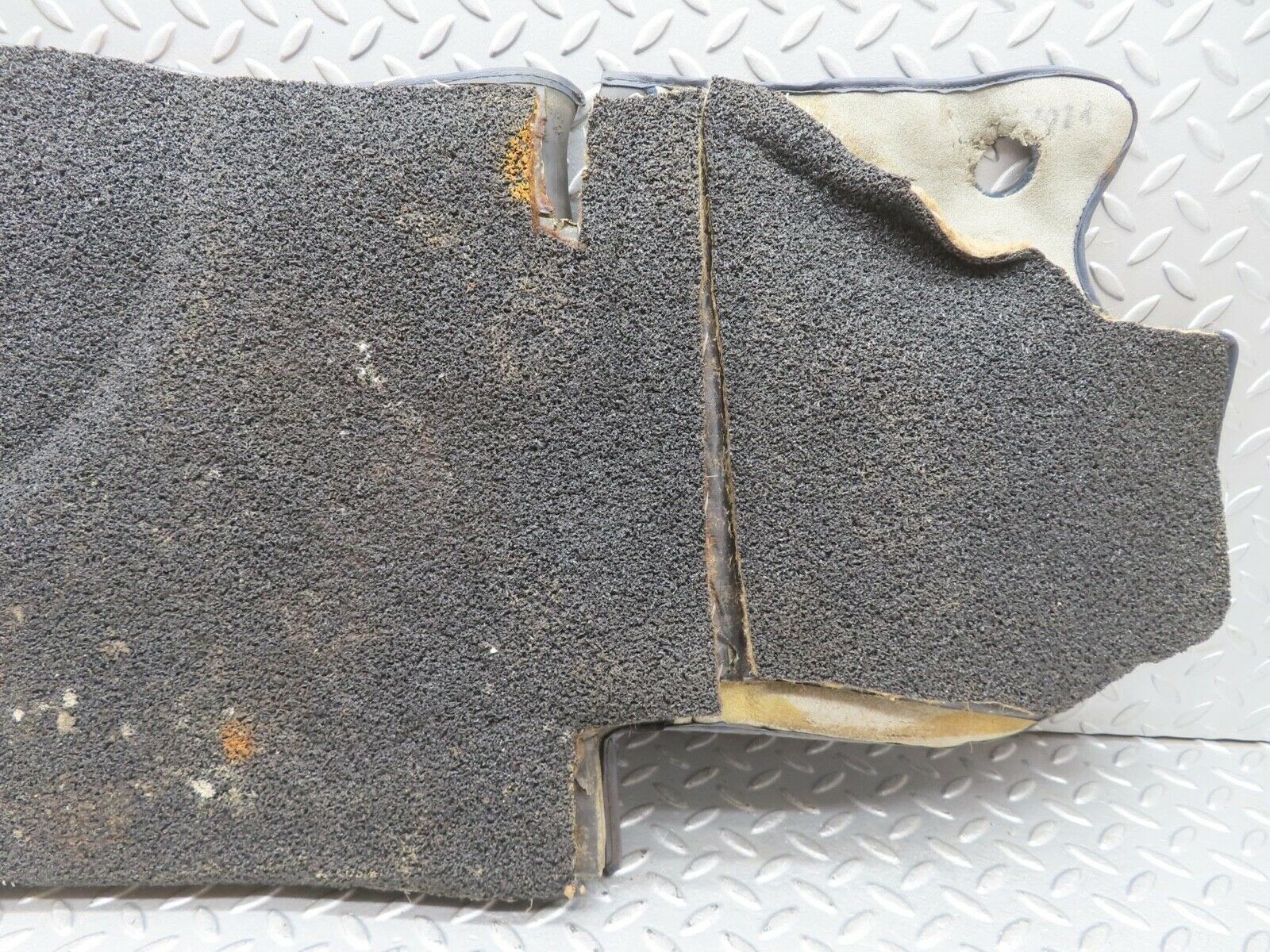 13888 Mercedes-Benz C107 280SLC Front Left Floor Carpet LHD 1076840330