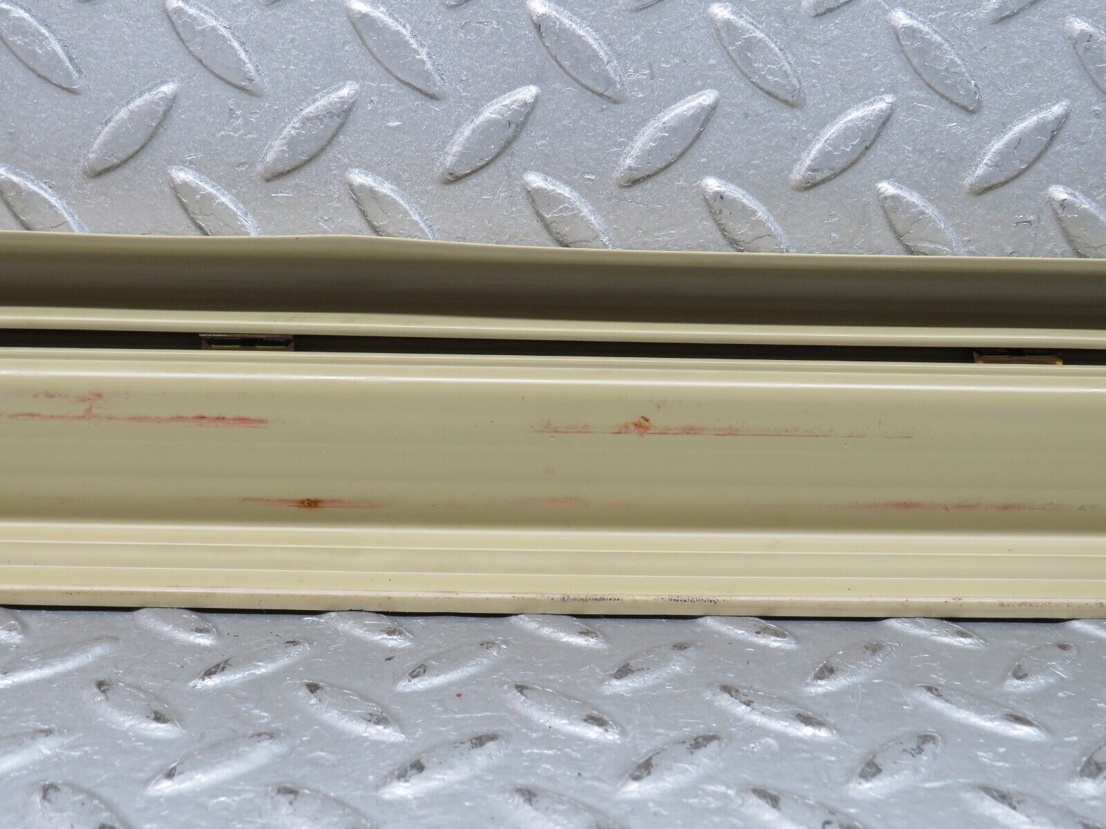 38714 Mercedes-Benz W201 190E 2.6L Rear Left Door Sill Trim Beige