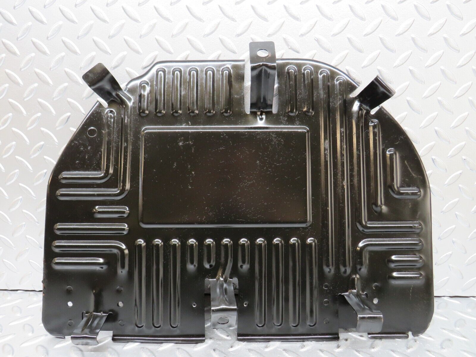 27762 Mercedes-Benz S124 300TE Wagon Front Right Floor Relay Cover 2028171320