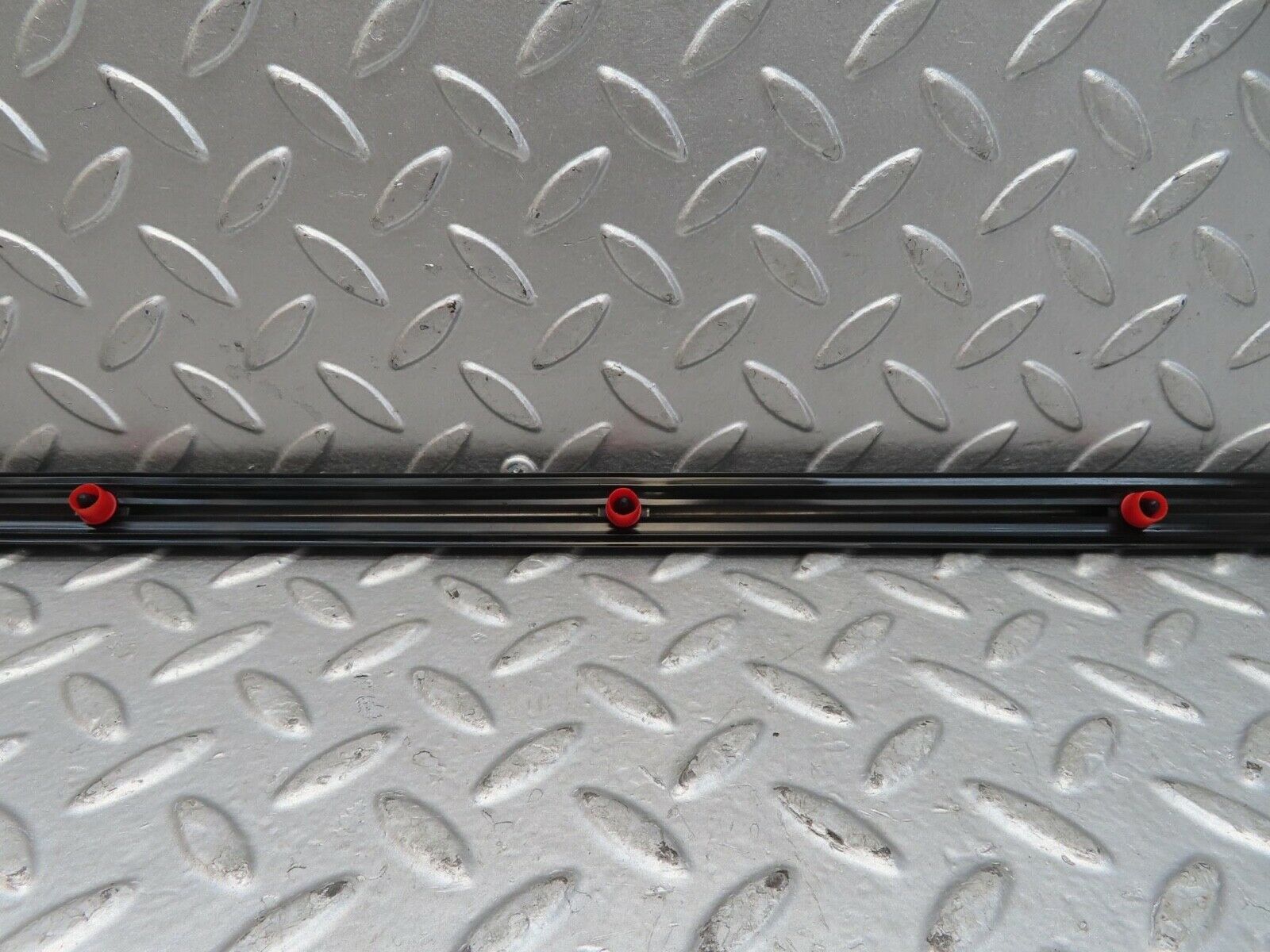 15836 Mercedes-Benz W123 280E Rear Left Door Centre Moulding Trim