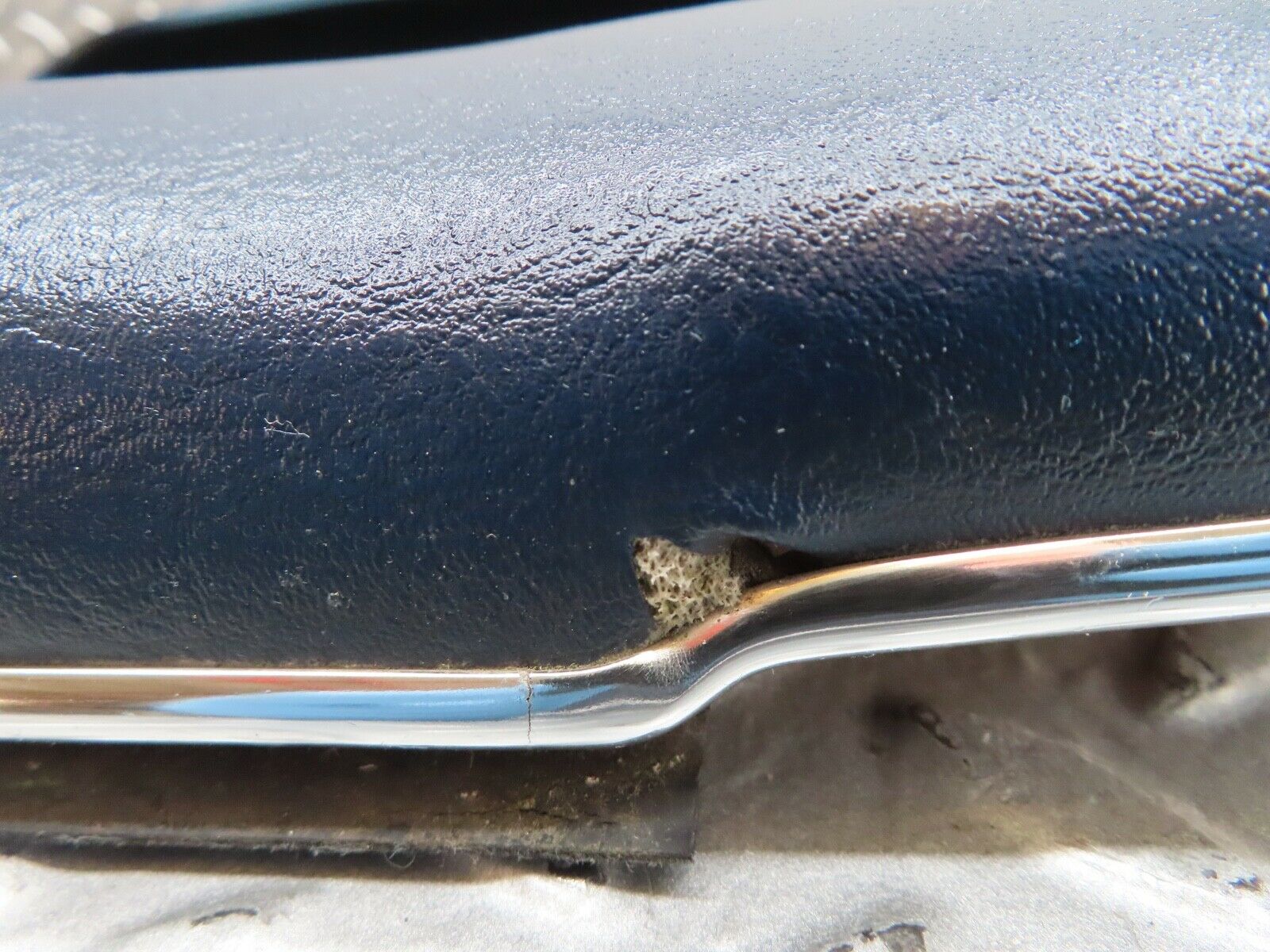 16807 Mercedes-Benz C123 280CE Coupe Front Right Door Card Blue