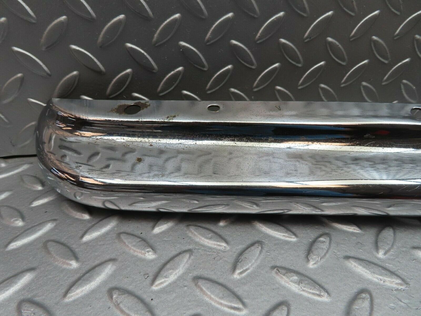 10627 Mercedes-Benz W108 Rear Left Upper Bumper Corner