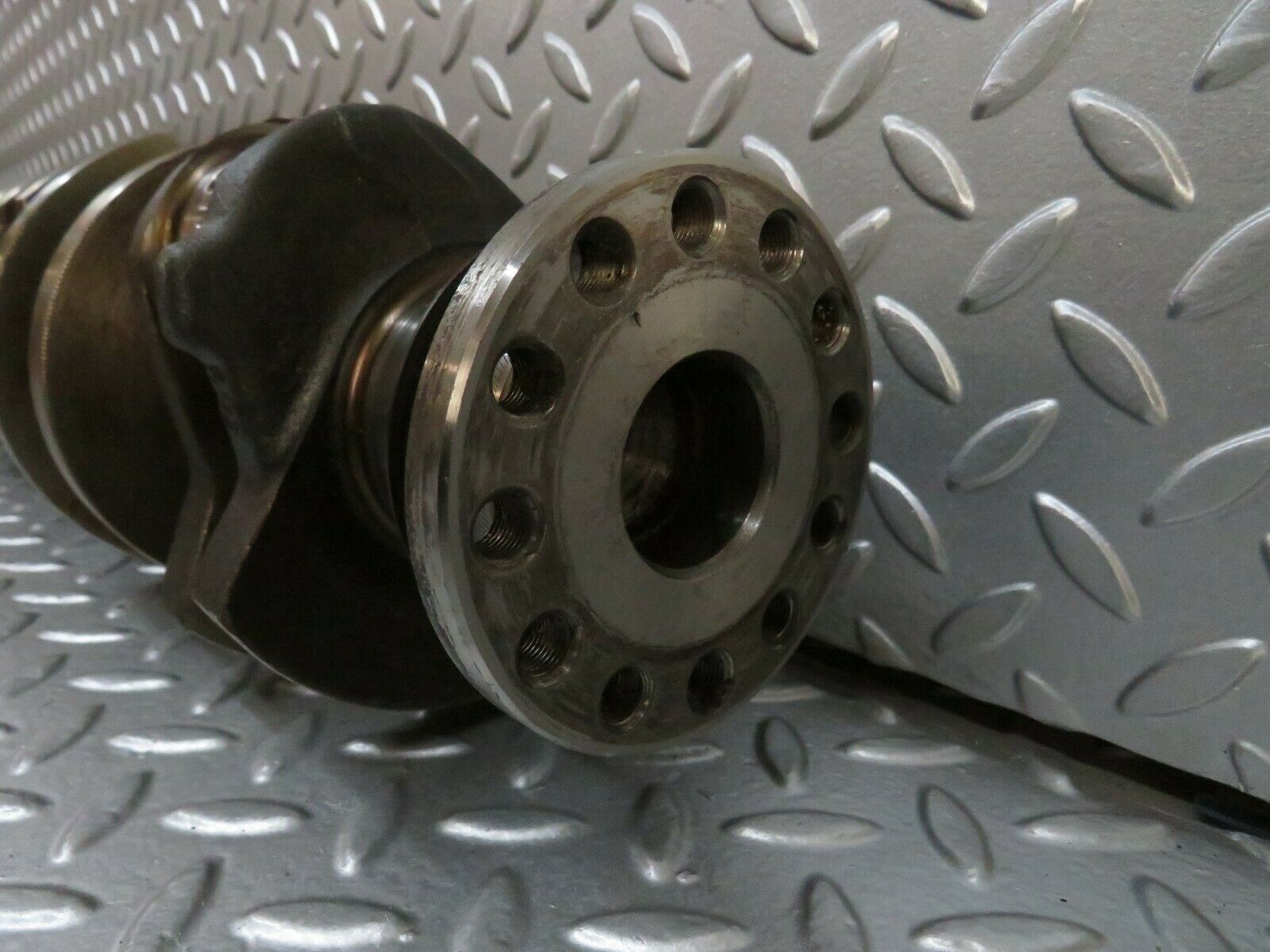 23678 Mercedes-Benz W114 280E Crankshaft 1100310101