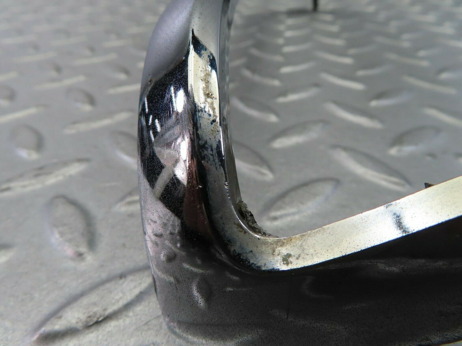 8100 Mercedes-Benz W108 Tail Light Chrome Frame Right 1088260259