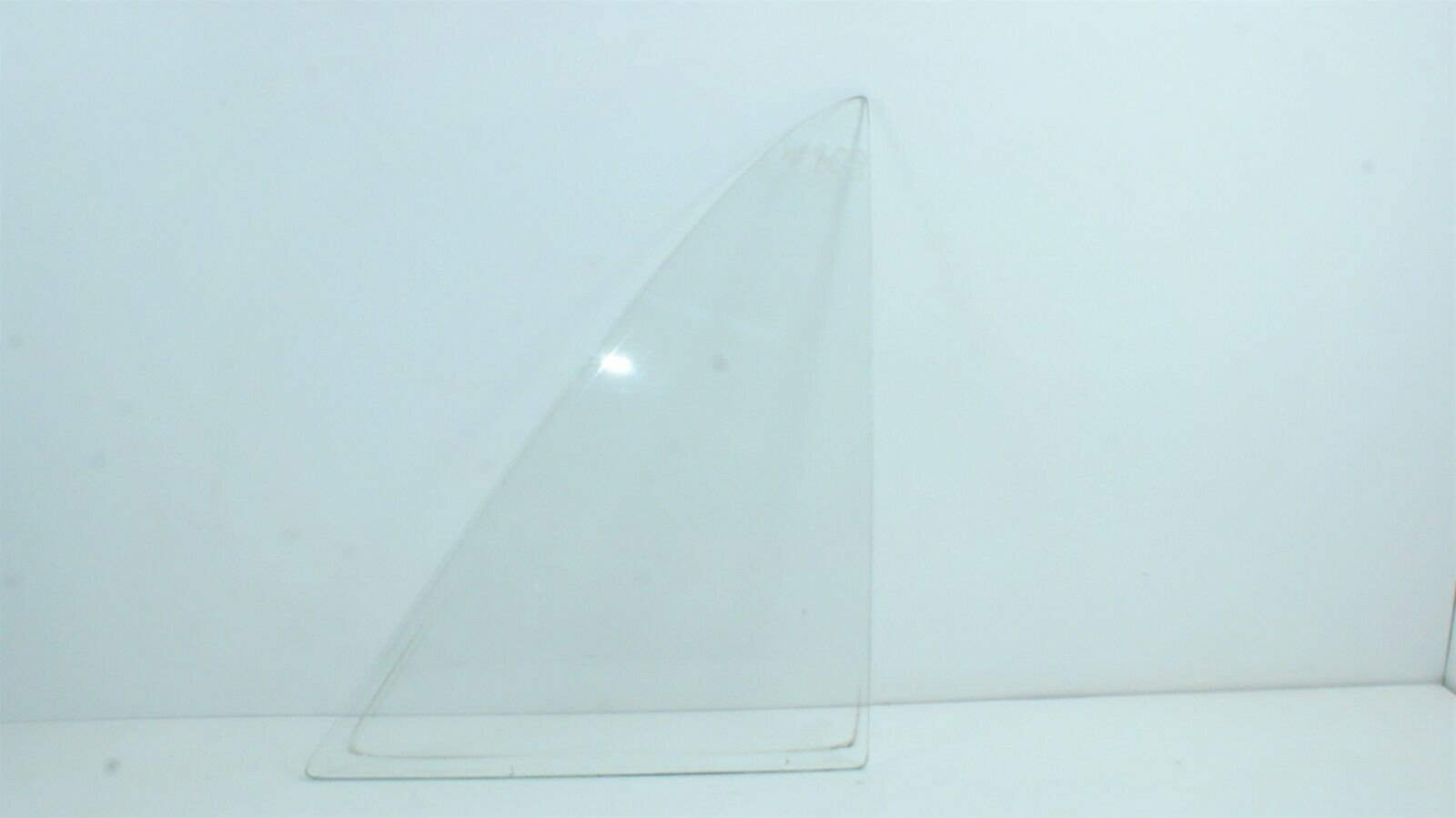 1808 Mercedes-Benz W108 280SE Rear Right Quarter Glass