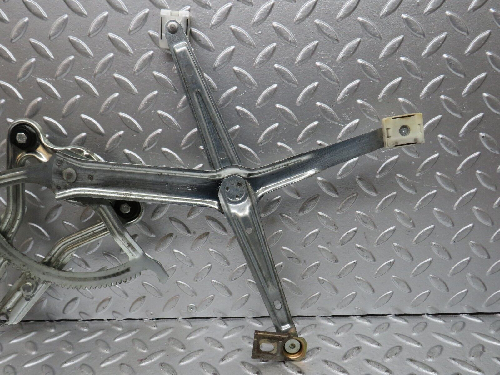 27674 Mercedes-Benz S124 300TE Wagon Front Left Power Window Regulator