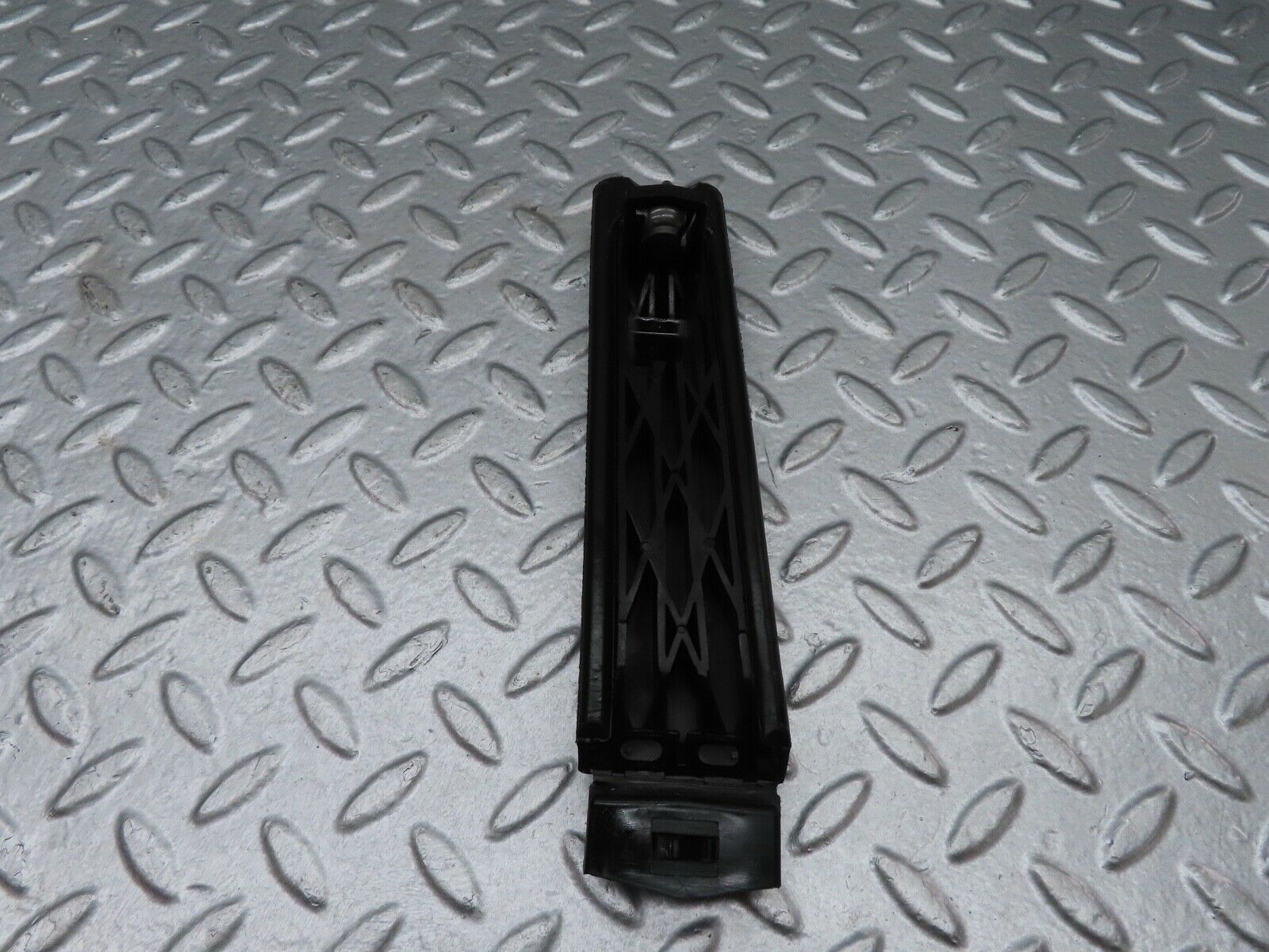 18072 Mercedes-Benz W123 200 Accelerator Pedal With Rubber 1163010182