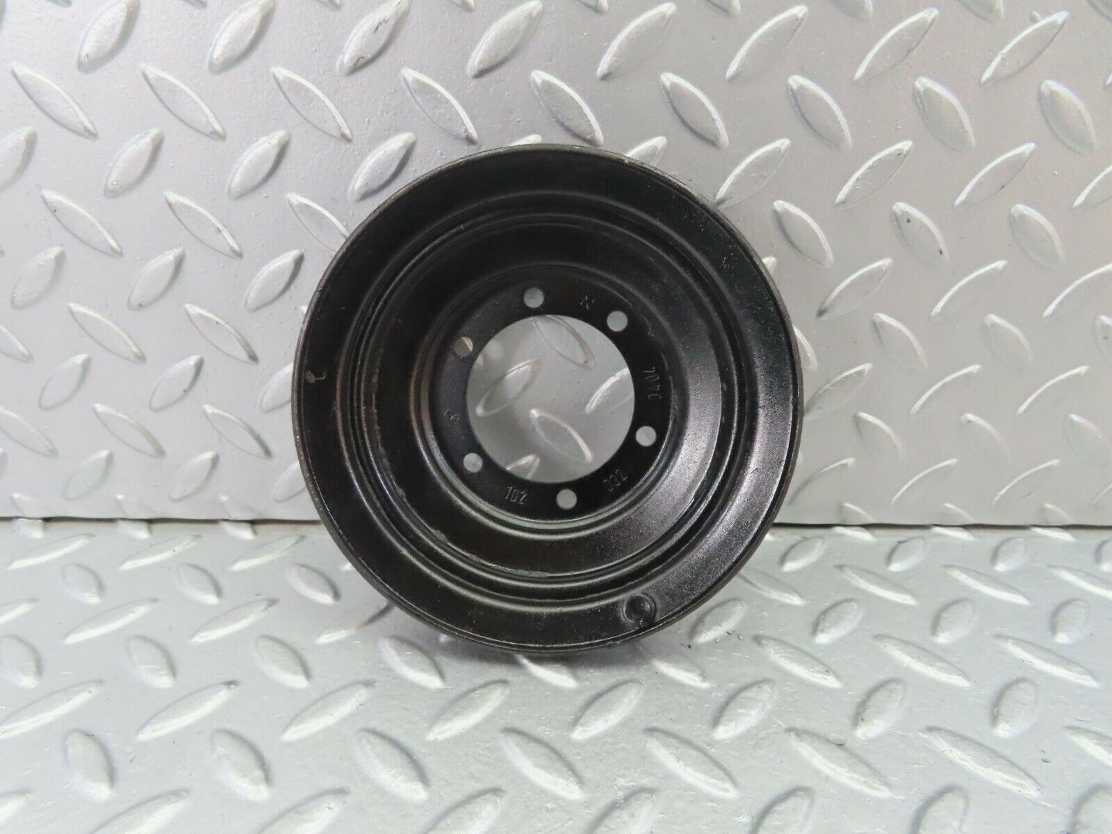 10568 Mercedes-Benz C123 230CE Coupe Crankshaft Pulley 1020320404