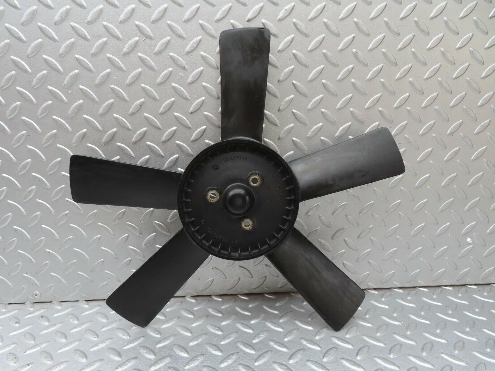 13573 Mercedes-Benz W123 200 Engine Cooling Fan 6162050506