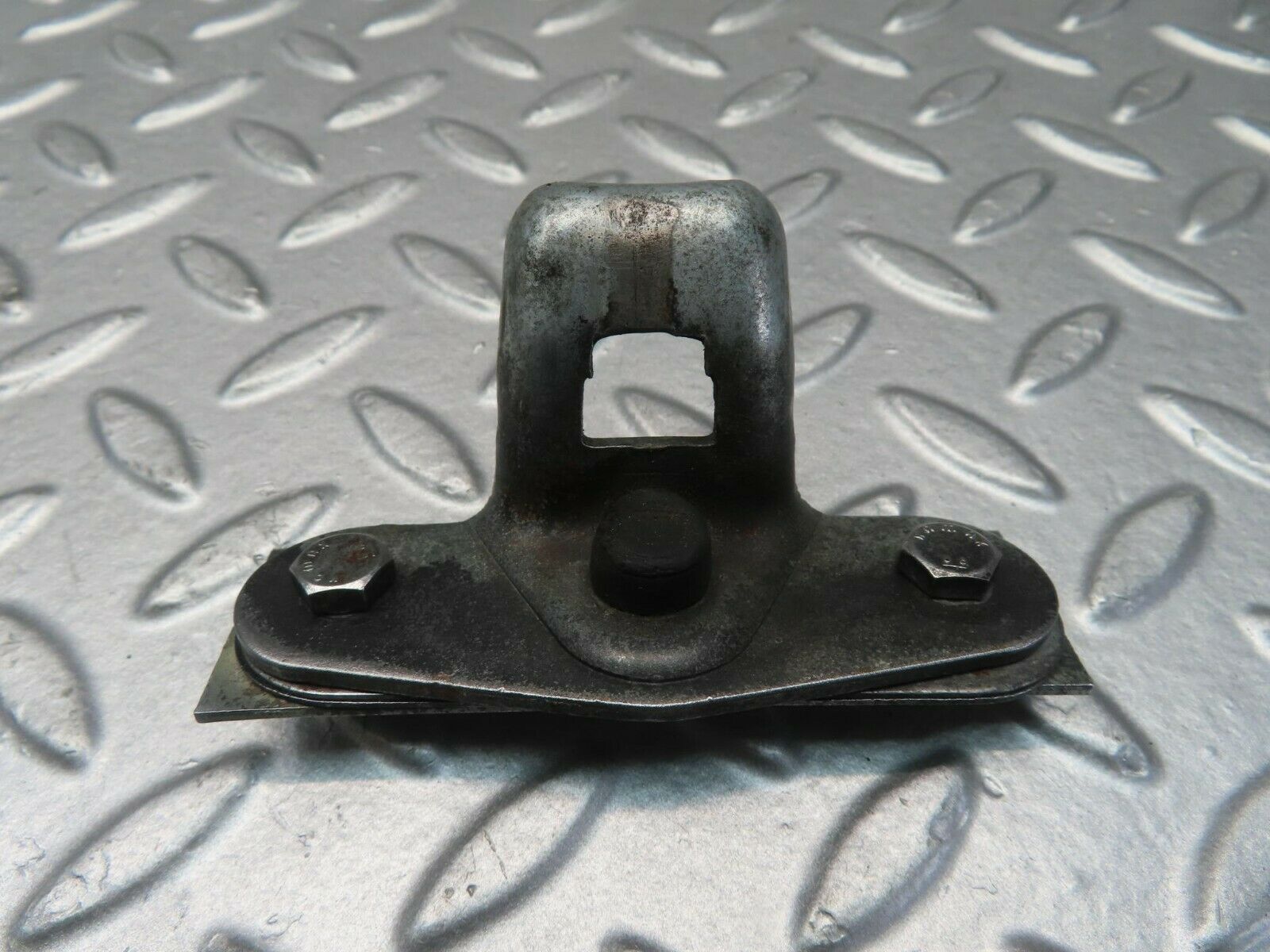 11557 Mercedes-Benz C123 230CE Coupe Trunk Lock Latch 1237580150