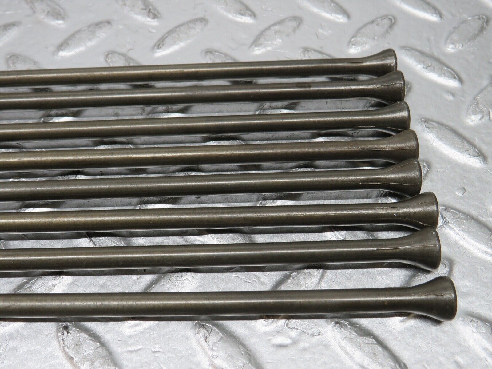 0355 Mercedes-Benz W120 180D Ponton Rocker Arm Push Rod