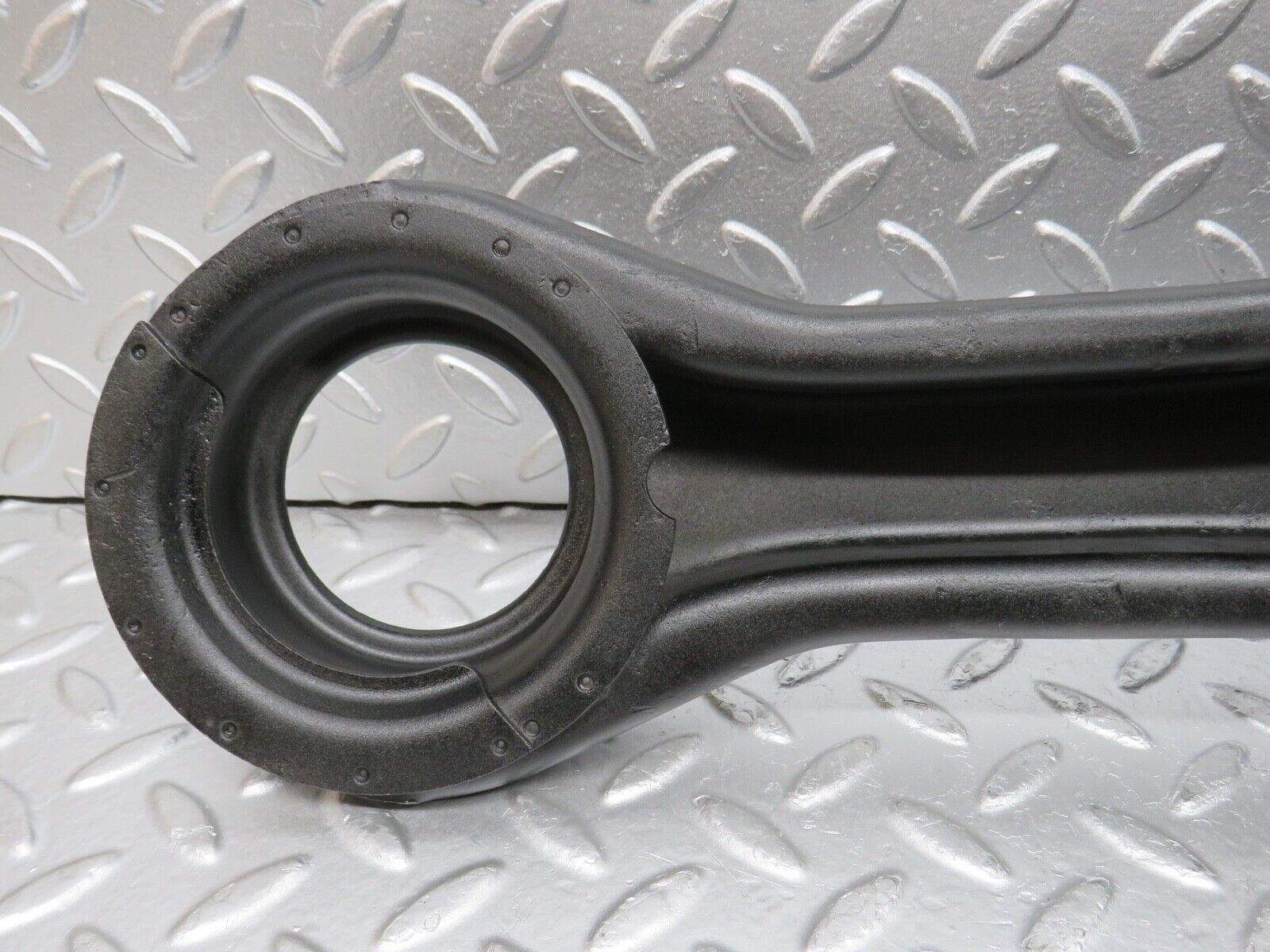 0392 Mercedes-Benz W108 280SE Rear Axle Spring Coil Mount