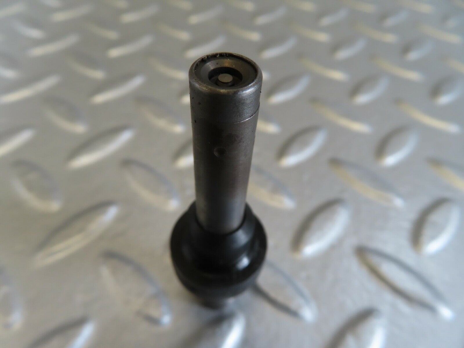 14034 Mercedes-Benz C107 280SLC Fuel Injector Bosch 0437502010