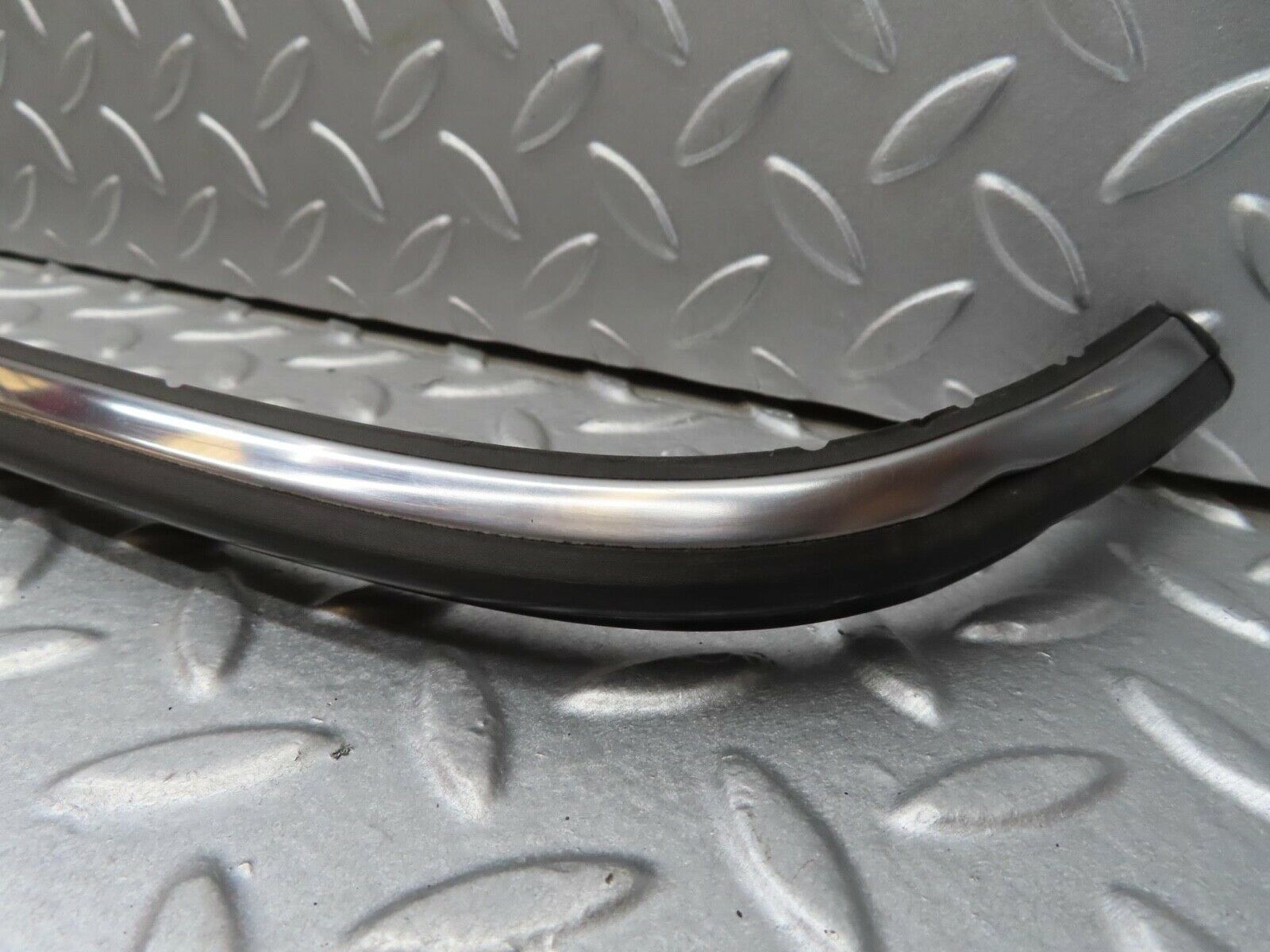 13450 Mercedes-Benz W123 200 Rear Left Fender Wing Centre Moulding Trim