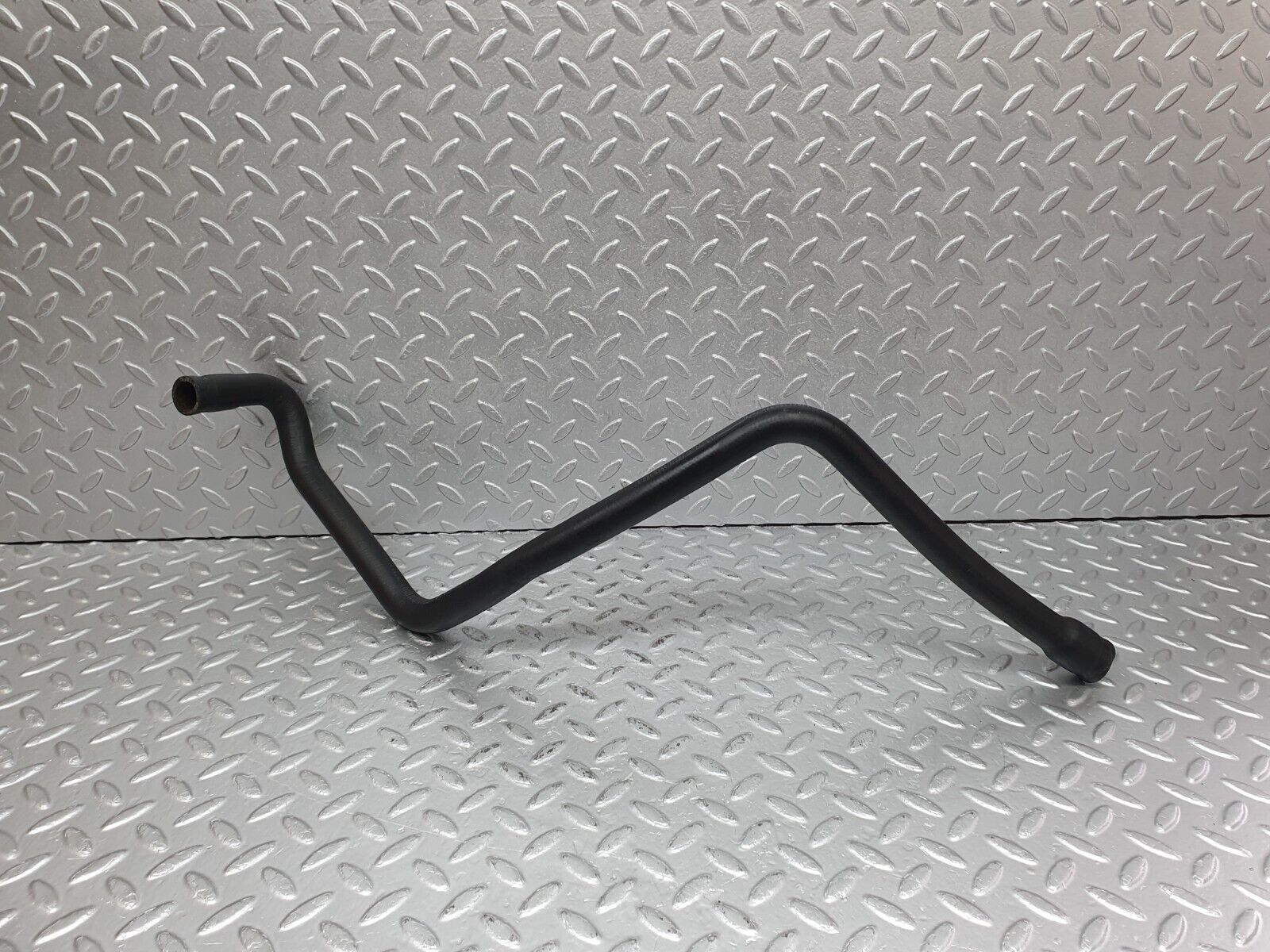 41173 Mercedes-Benz W126 300SE Heater Hose Pipe 12650113082