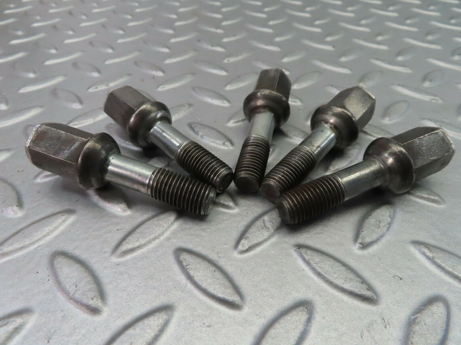 7418 Mercedes-Benz 5x Alloy Wheel Lug Bolt M12x1.5
