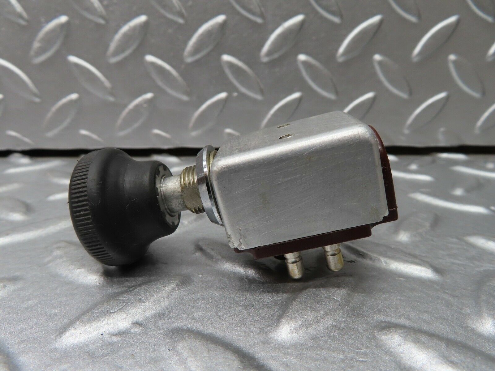 20323 Mercedes-Benz W114 280CE Coupe Rear Window Heater Switch