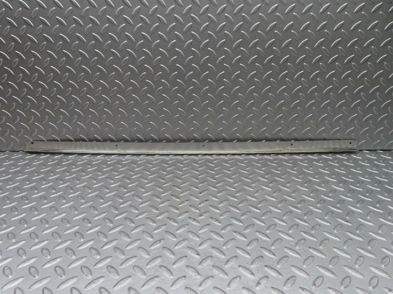 14319 Mercedes-Benz W116 350SE Roof Chrome Moulding Trim Right Side