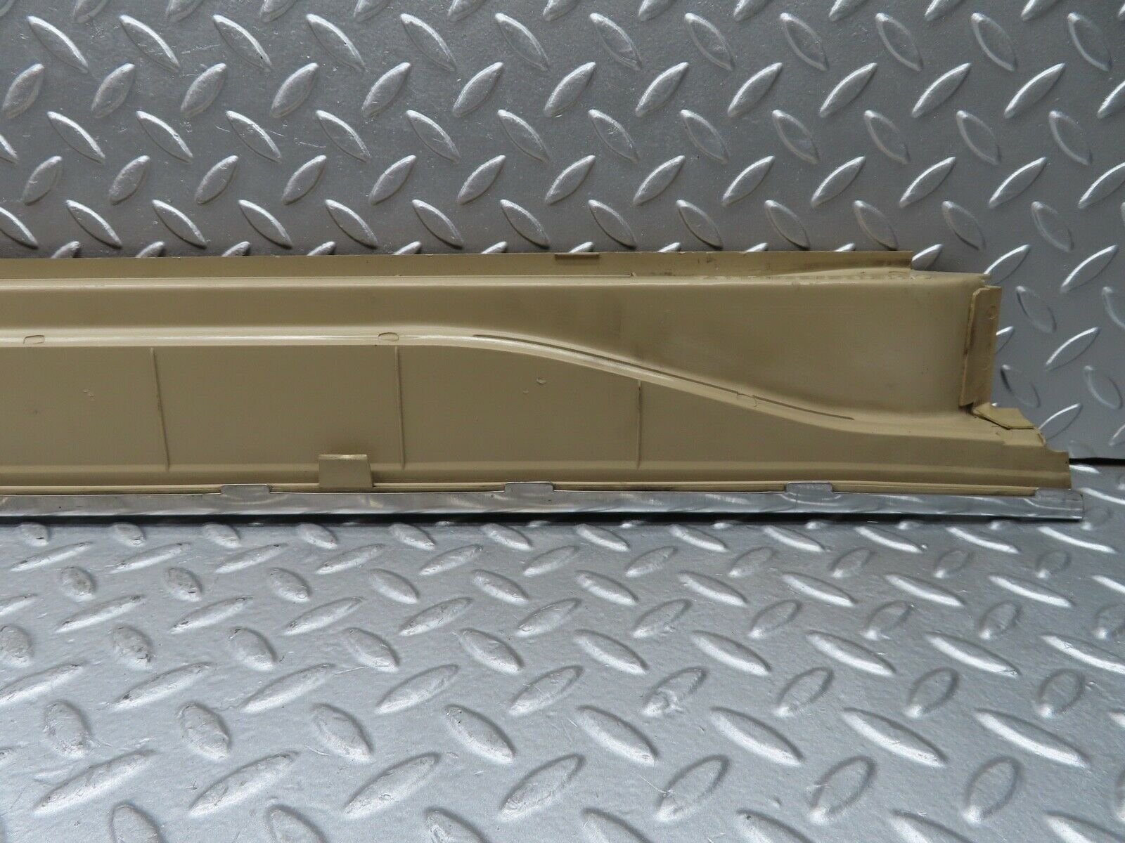 20016 Mercedes-Benz R129 300SL Coupe Right Door Sill Cream 1296800435