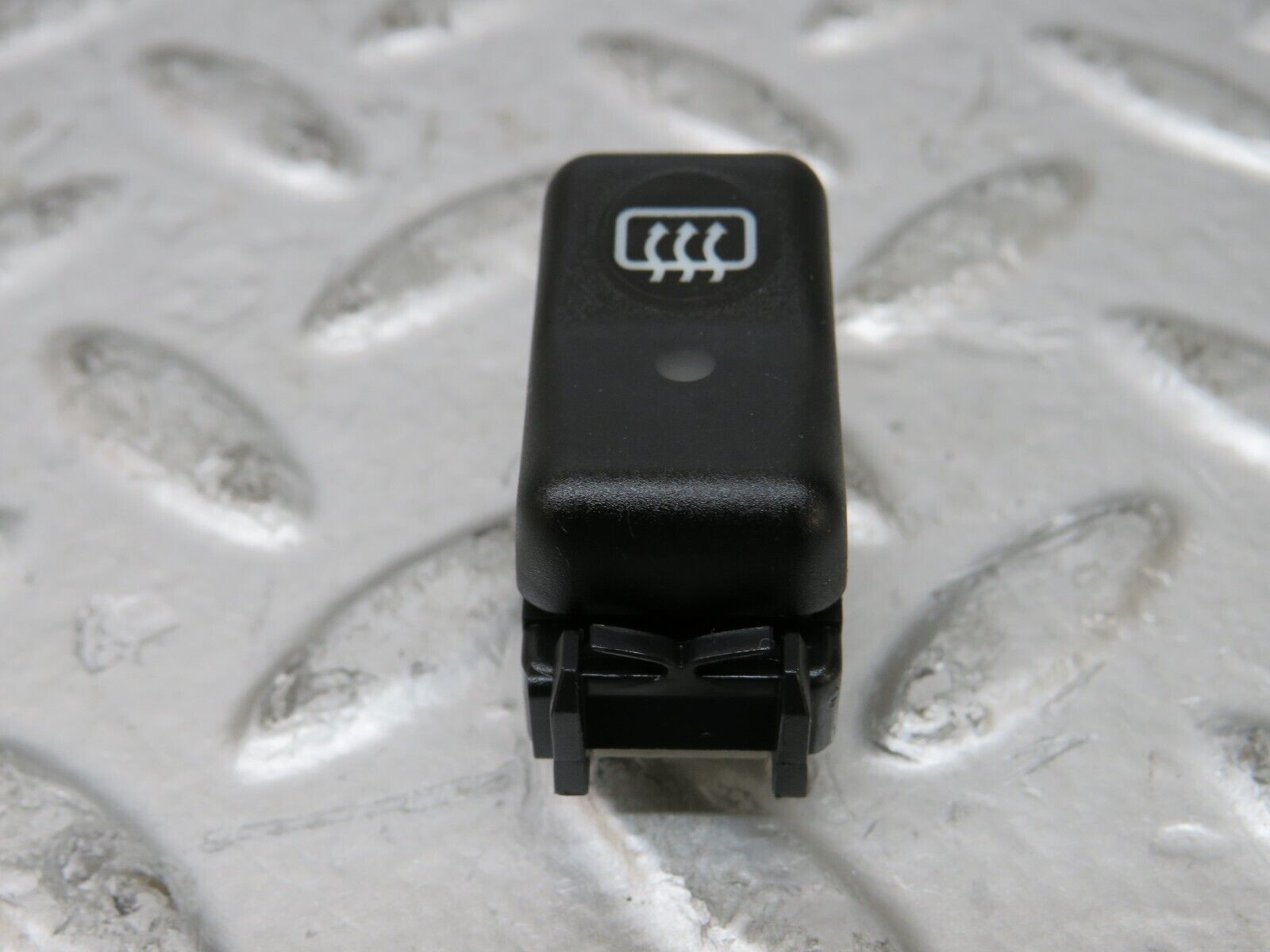 26529 Mercedes-Benz C124 220CE Coupe Rear Windscreen Defroster Switch1298207410