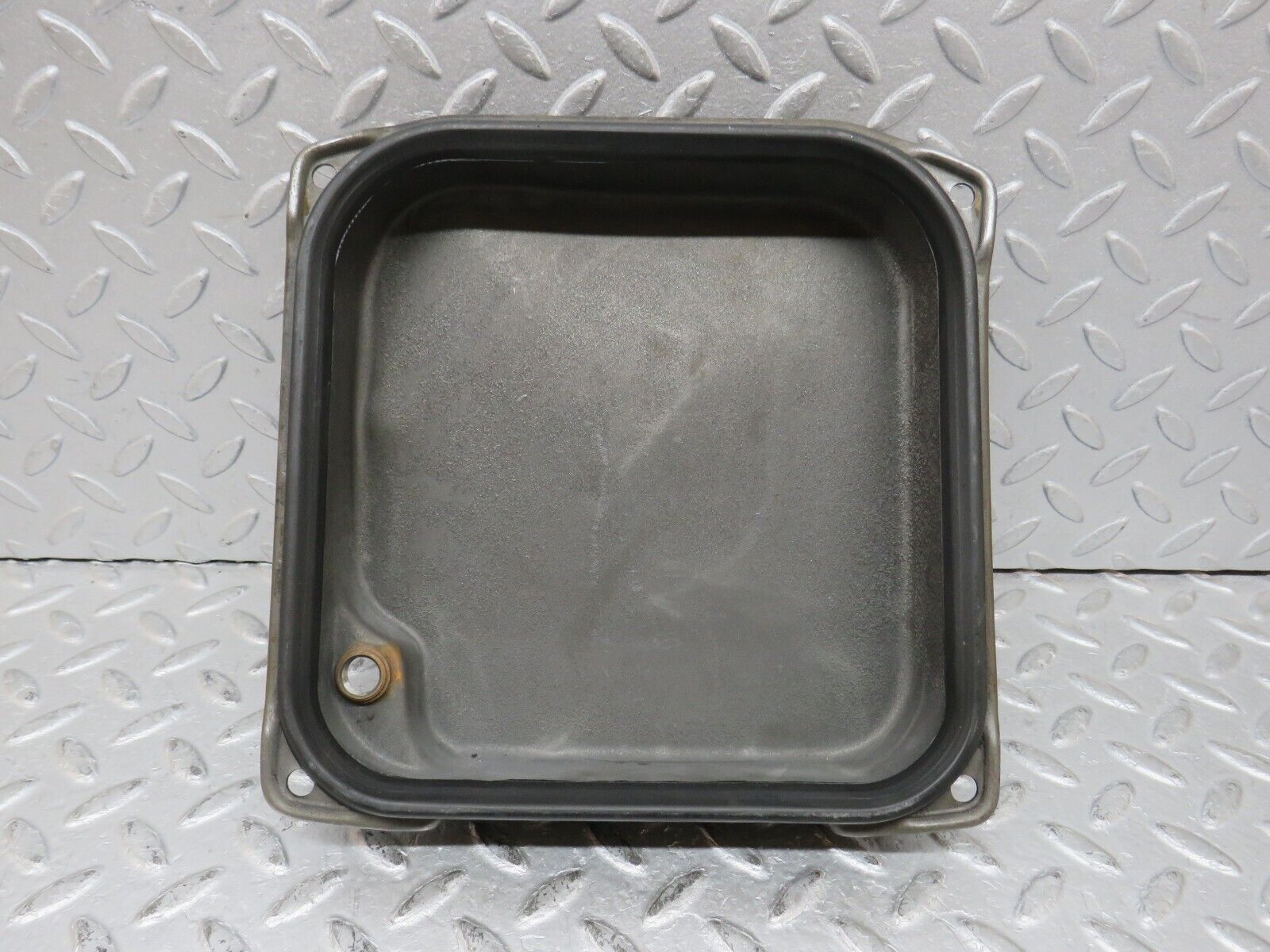 37690 Mercedes-Benz W109 300SEL Automatic Gearbox Oil Pan