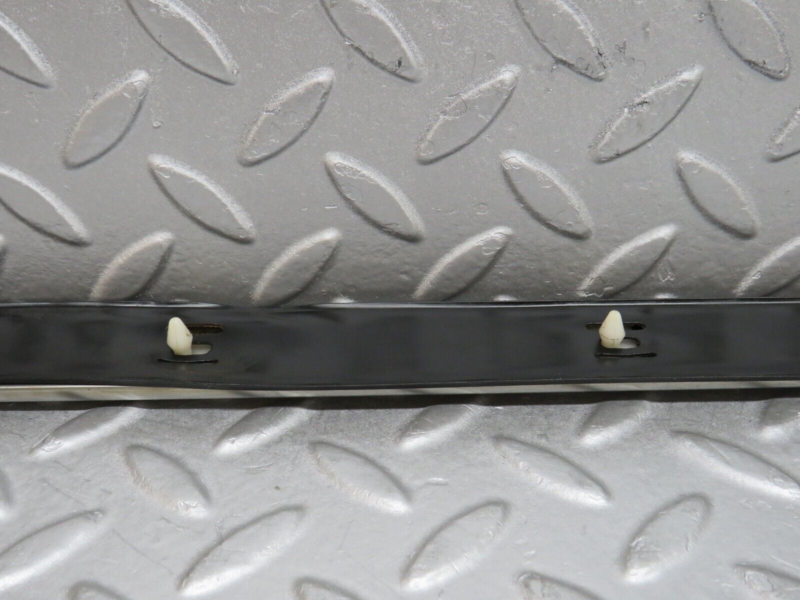 37441 Mercedes-Benz W109 300SEL Right Skirt Chrome Trim Strip