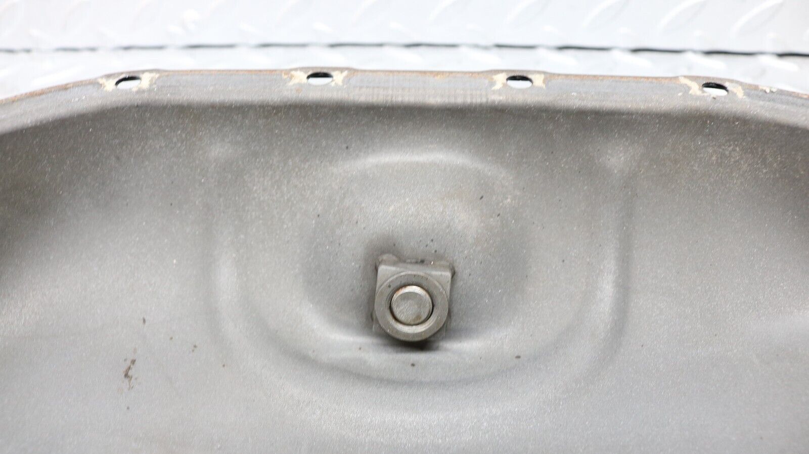 37228 Mercedes-Benz C126 420SEC Coupe Engine Oil Pan Oil Sump