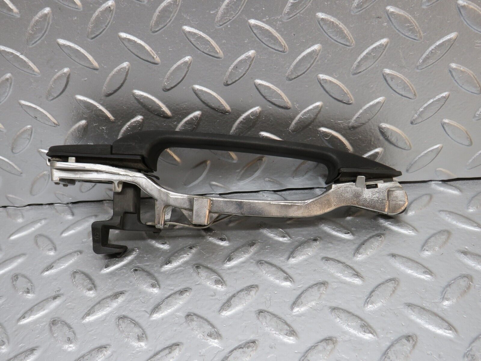 31714 Mercedes-Benz W201 190LE 1.8L Exterior Door Handle Rear Left