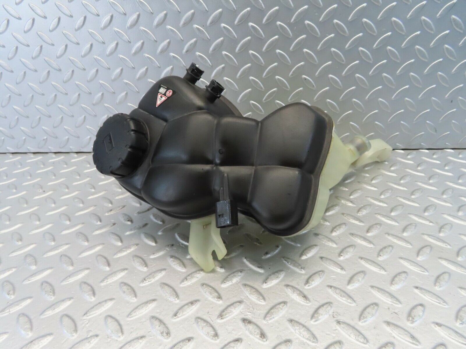 11209 Mercedes-Benz W221 S320 Coolant Tank Reservoir 2215000349