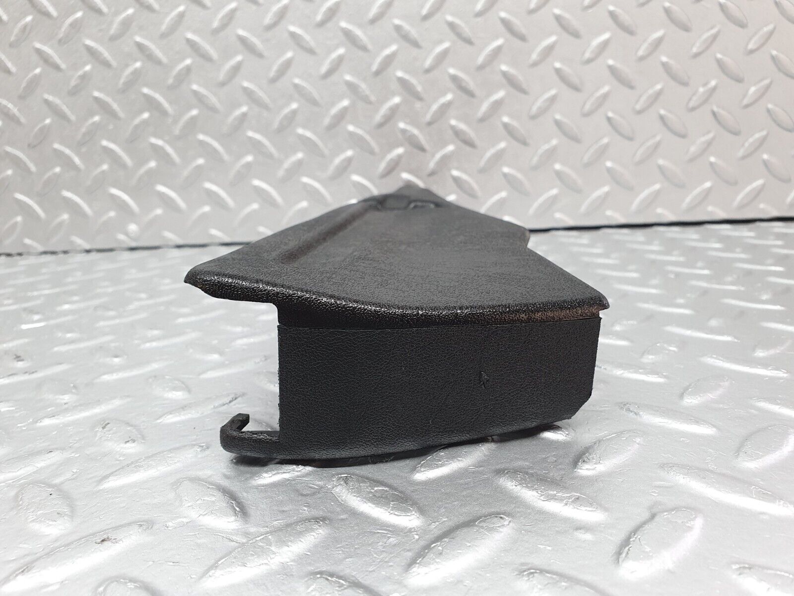 40788 Mercedes-Benz W123 300D Front Right Seat Cover Trim Black 1239100618