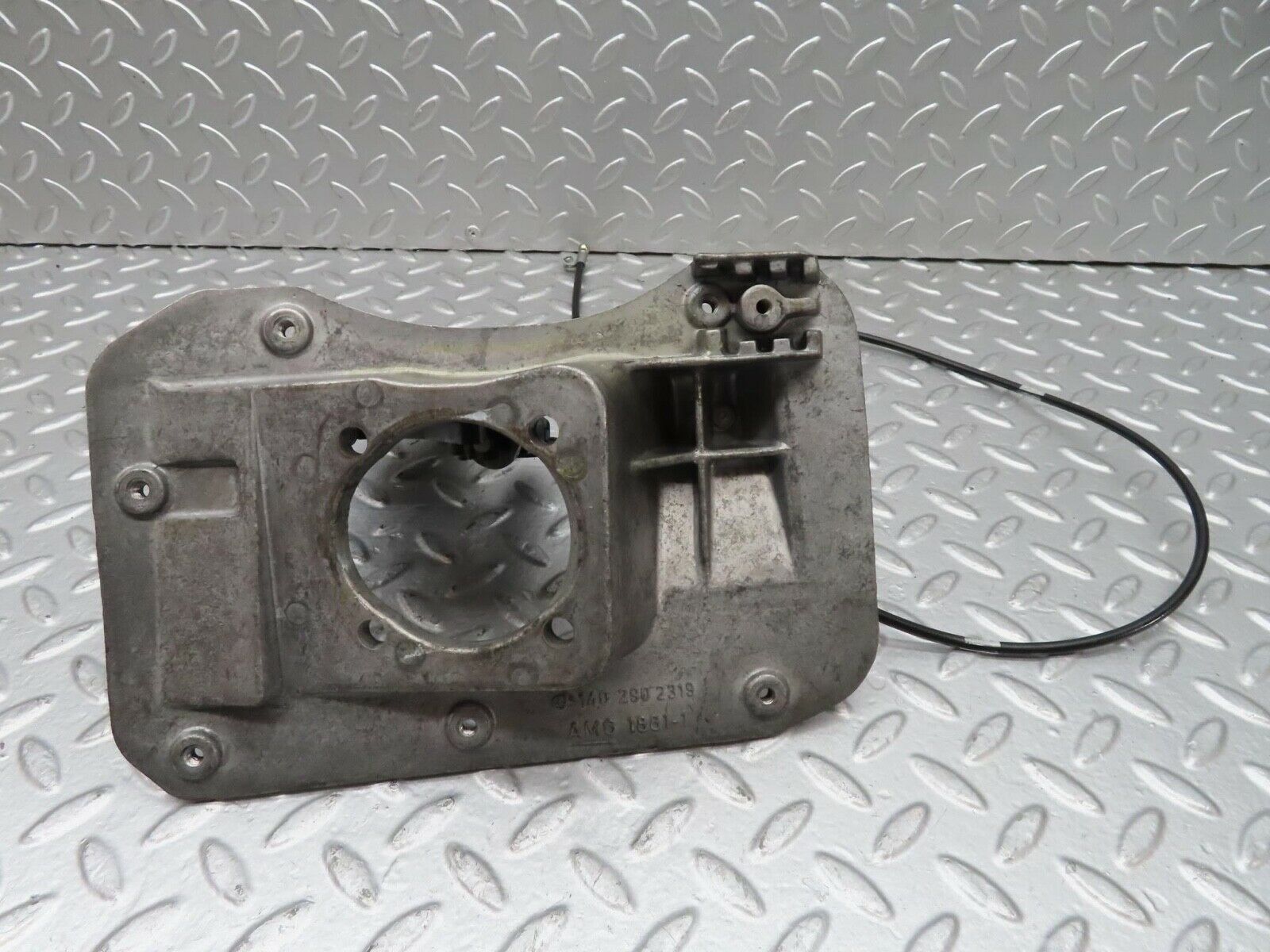 15061 Mercedes-Benz W140 S320 Brake Pedal Bracket 1402902319