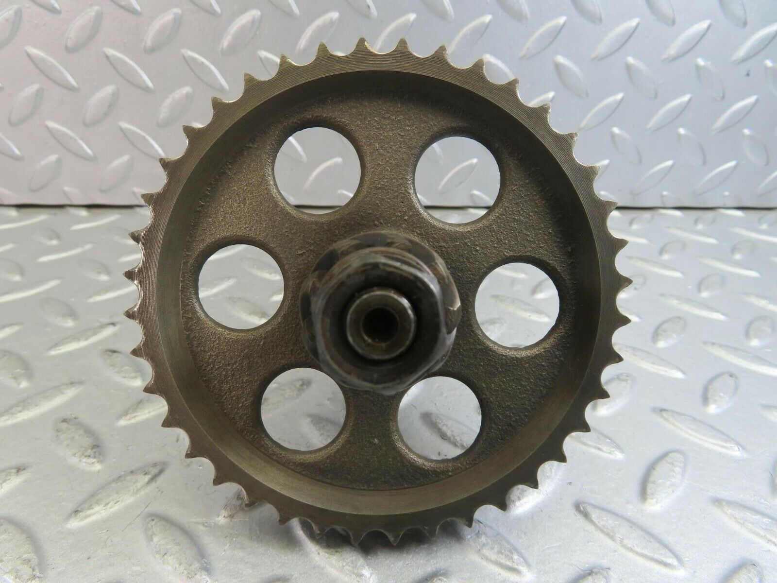 10223 Mercedes-Benz W111 220SE Intermediate Gear 1270520202