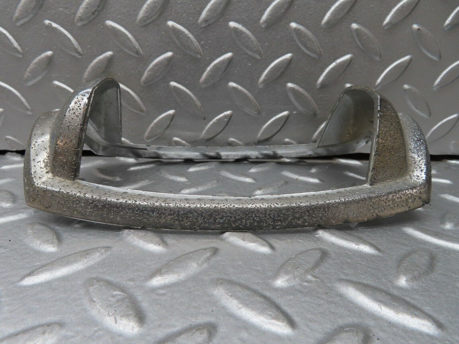 18664 Mercedes-Benz W120 W121 Ponton Tail Light Chrome Frame