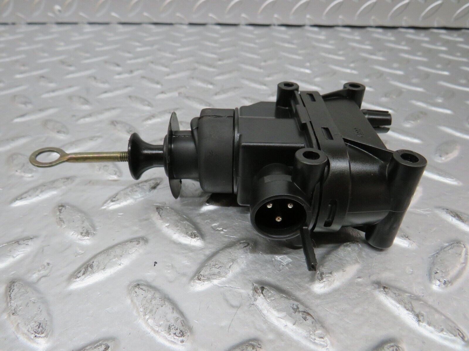 25994 Mercedes-Benz W124 280E Door Lock Vacuum Actuator