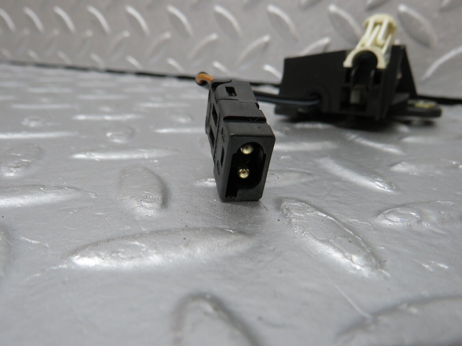 39502 Mercedes-Benz R129 320SL Coupe Roof Limit Switch 1298206110