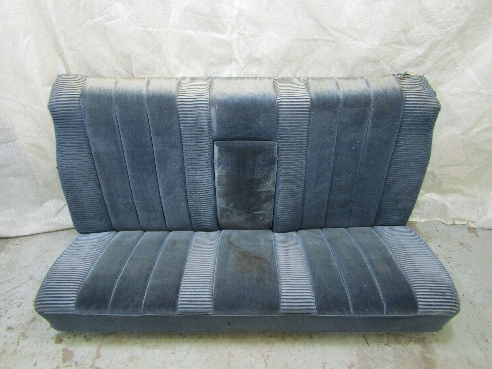 3257 Mercedes-Benz C107 350SLC Coupe Coupe Rear Seat Blue Fabric 1079240216