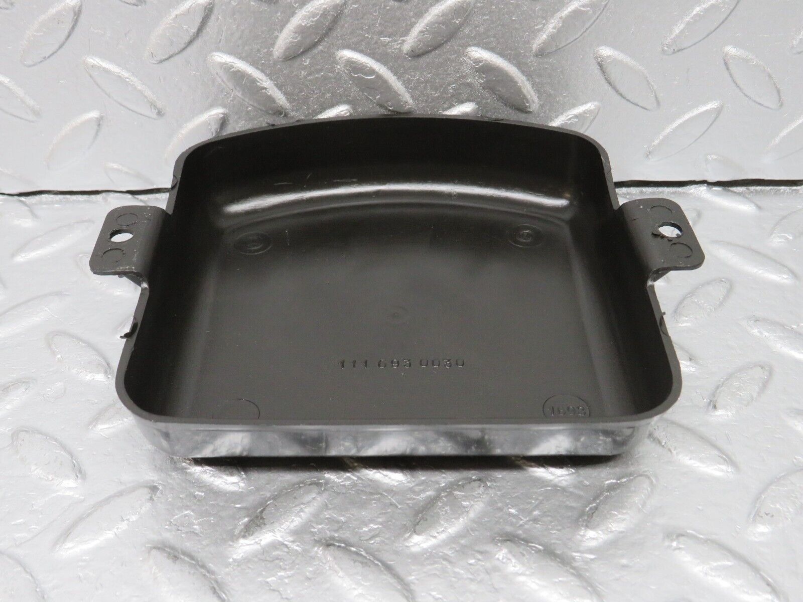 40326 Mercedes-Benz W110 230 Rear Axle Mount Cover 1116930030