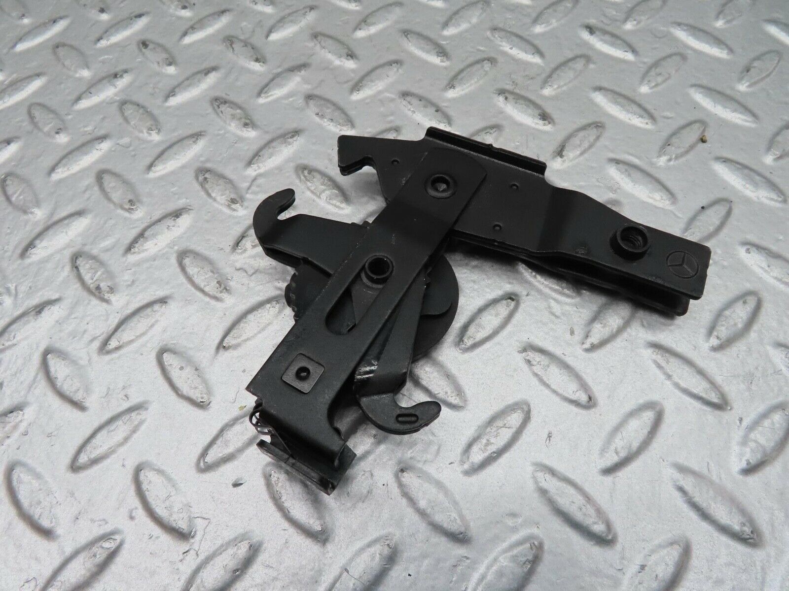 15118 Mercedes-Benz W140 S320 Handbrake Regulator 0004200879