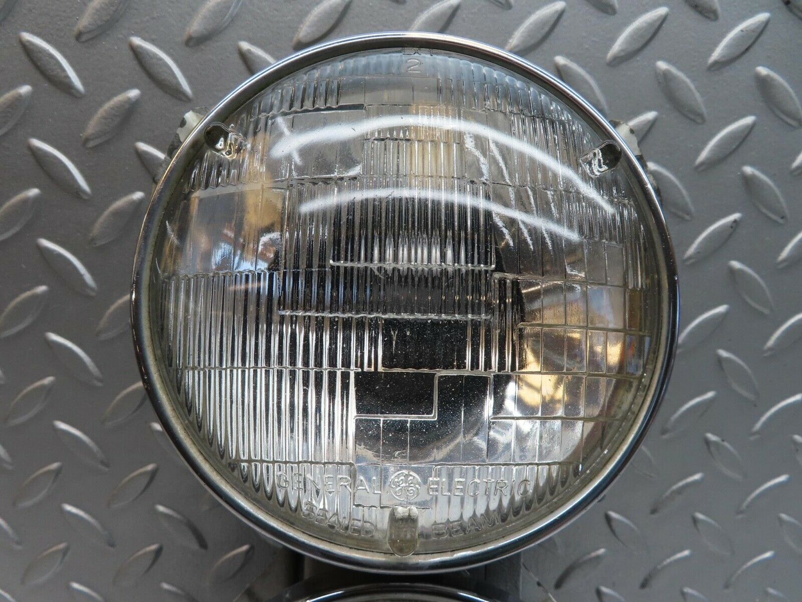 12655 Mercedes-Benz W111 220SE Headlight Left/Right 0302350004