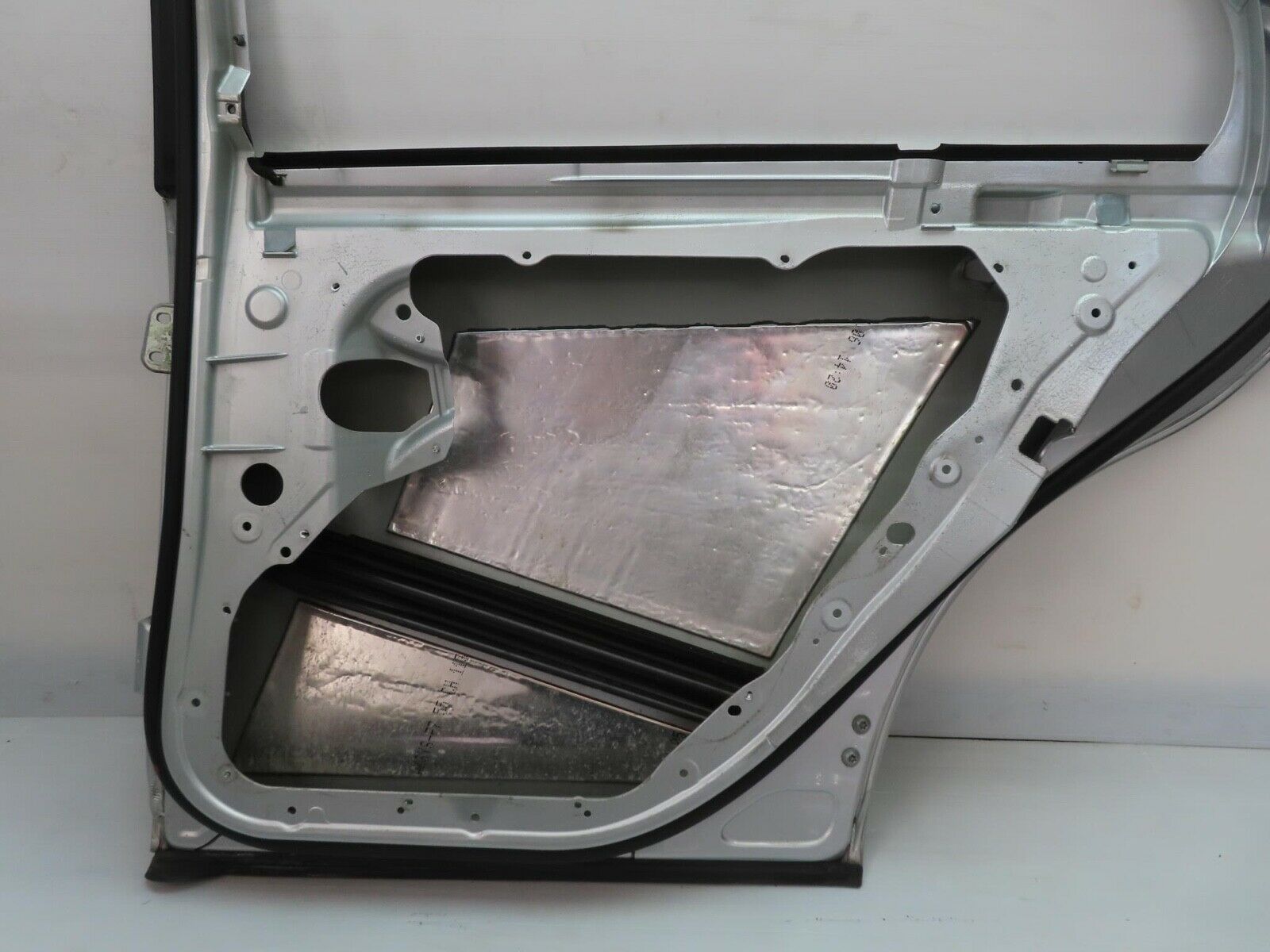 11241 Mercedes-Benz W221 S320 Rear Right Door