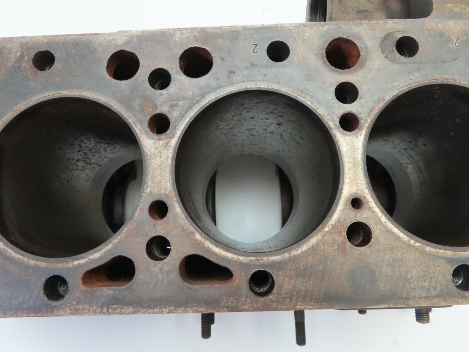 9538 Mercedes-Benz W115 Engine Block OM615 6150111801