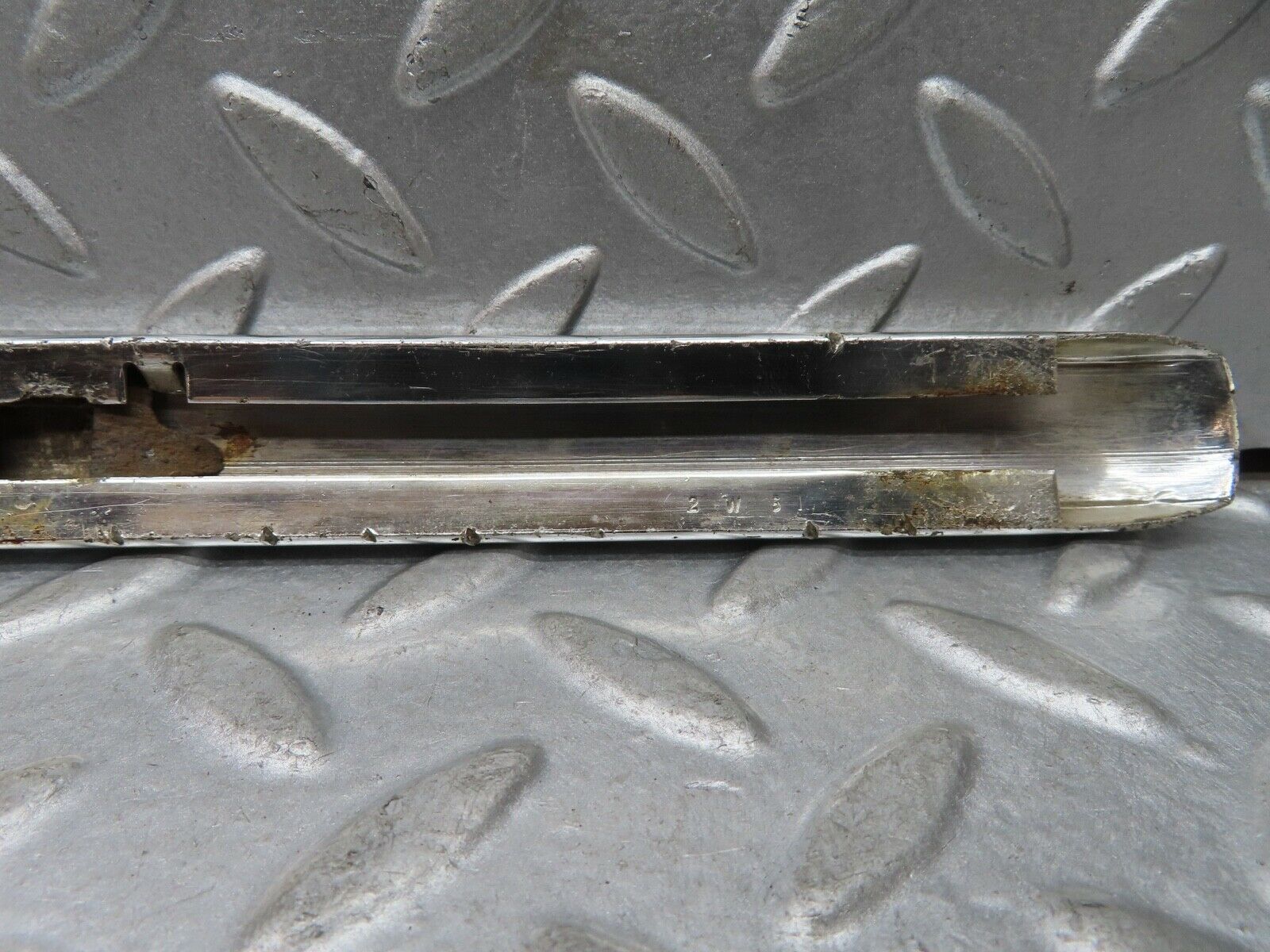 19019 Mercedes-Benz W120 W121 Ponton Front Fender Wing Lower Chrome Moulding Trim