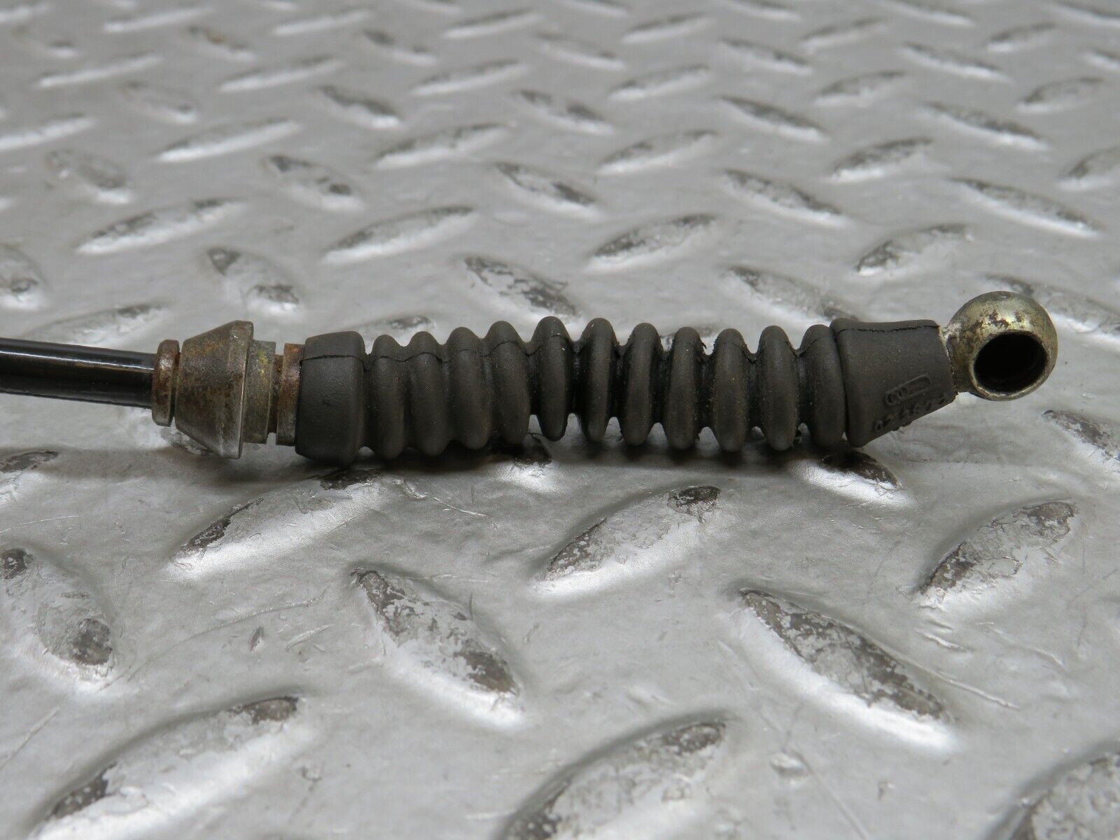 29207 Mercedes-Benz W123 280E Kickdown Cable