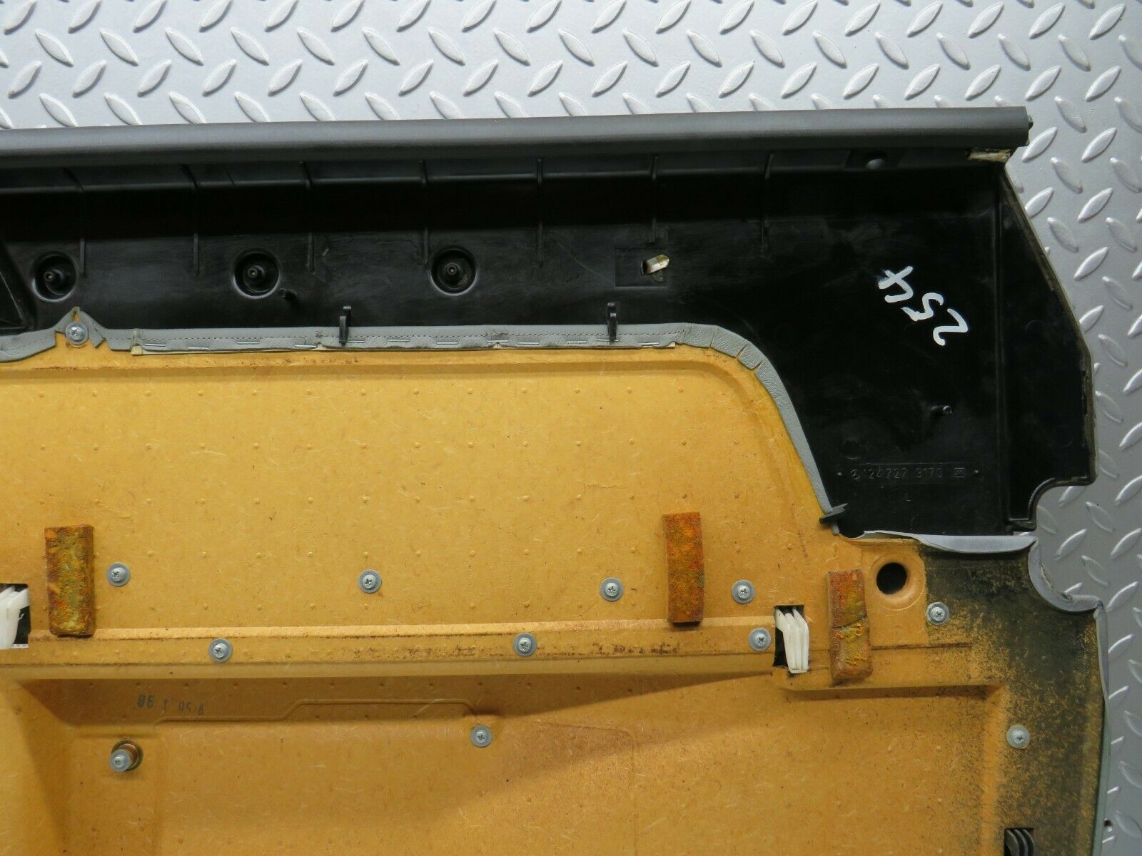 22367 Mercedes-Benz C124 E220 Coupe Left Door Card Grey