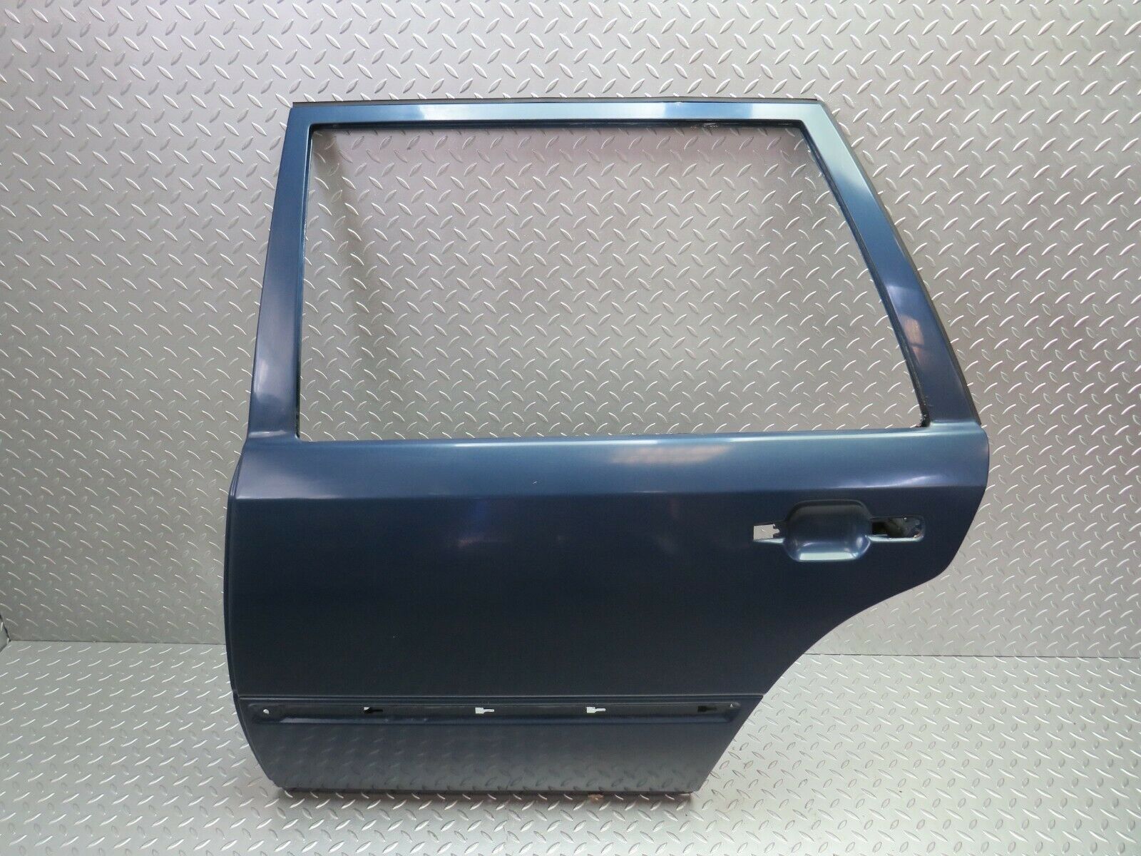 24408 Mercedes-Benz S124 220TE Wagon Rear Left Door