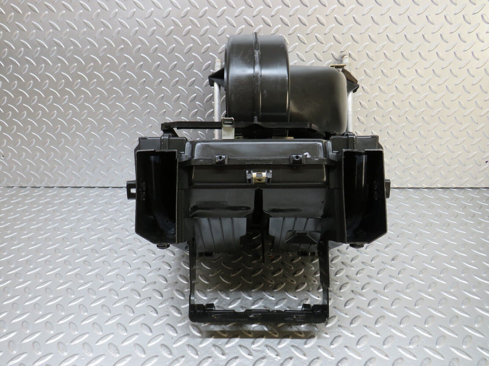 27356 Mercedes-Benz W123 280E Heater Box Blower Housing Bosch 0130062800