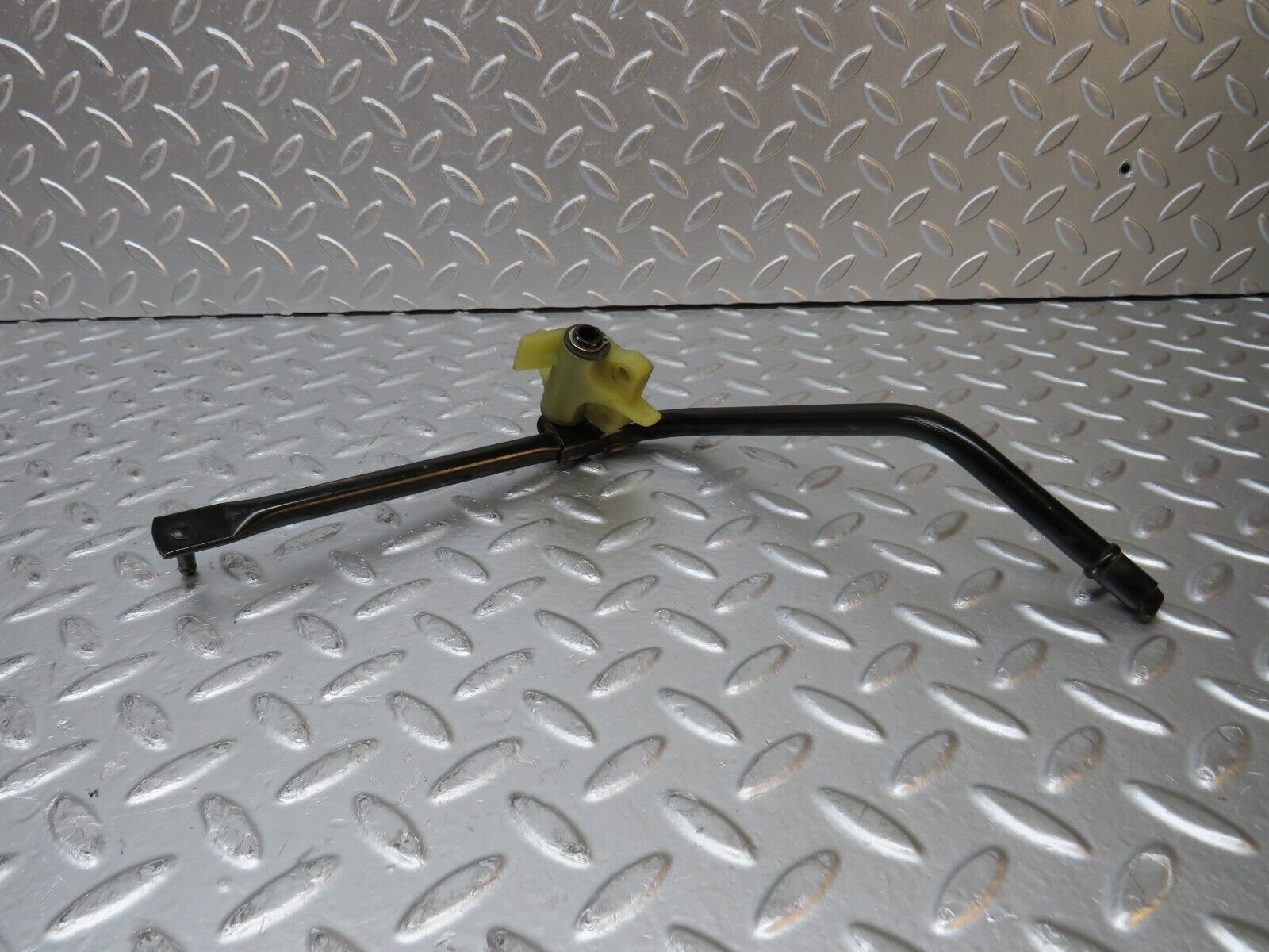 31260 Mercedes-Benz S124 220TE Wagon Accelerator Pedal Linkage 2013010218