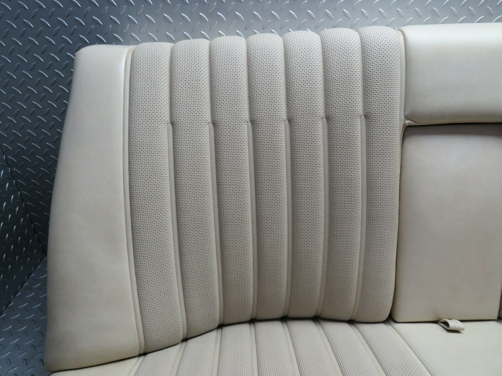 23430 Mercedes-Benz W114 280E Rear Seat Cream Leather