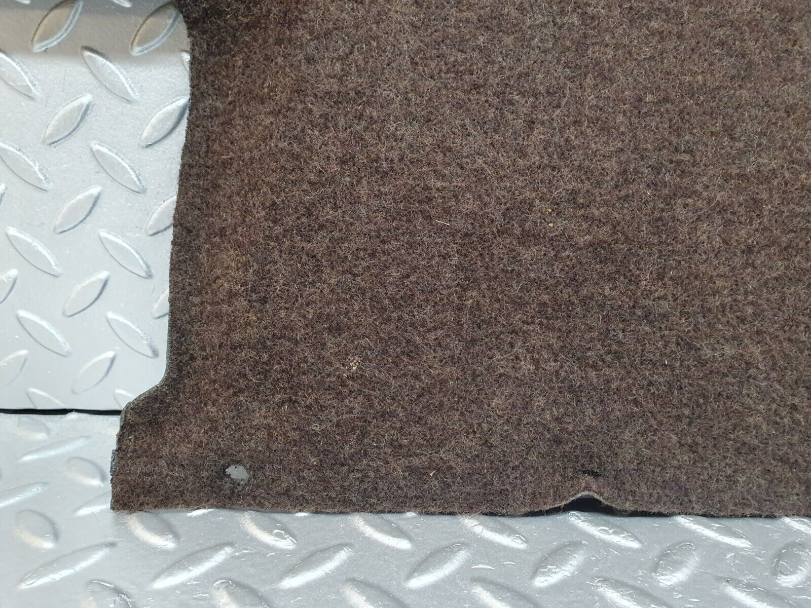 41048 Mercedes-Benz W126 300SE Boot Rear Carpet Cover Brown