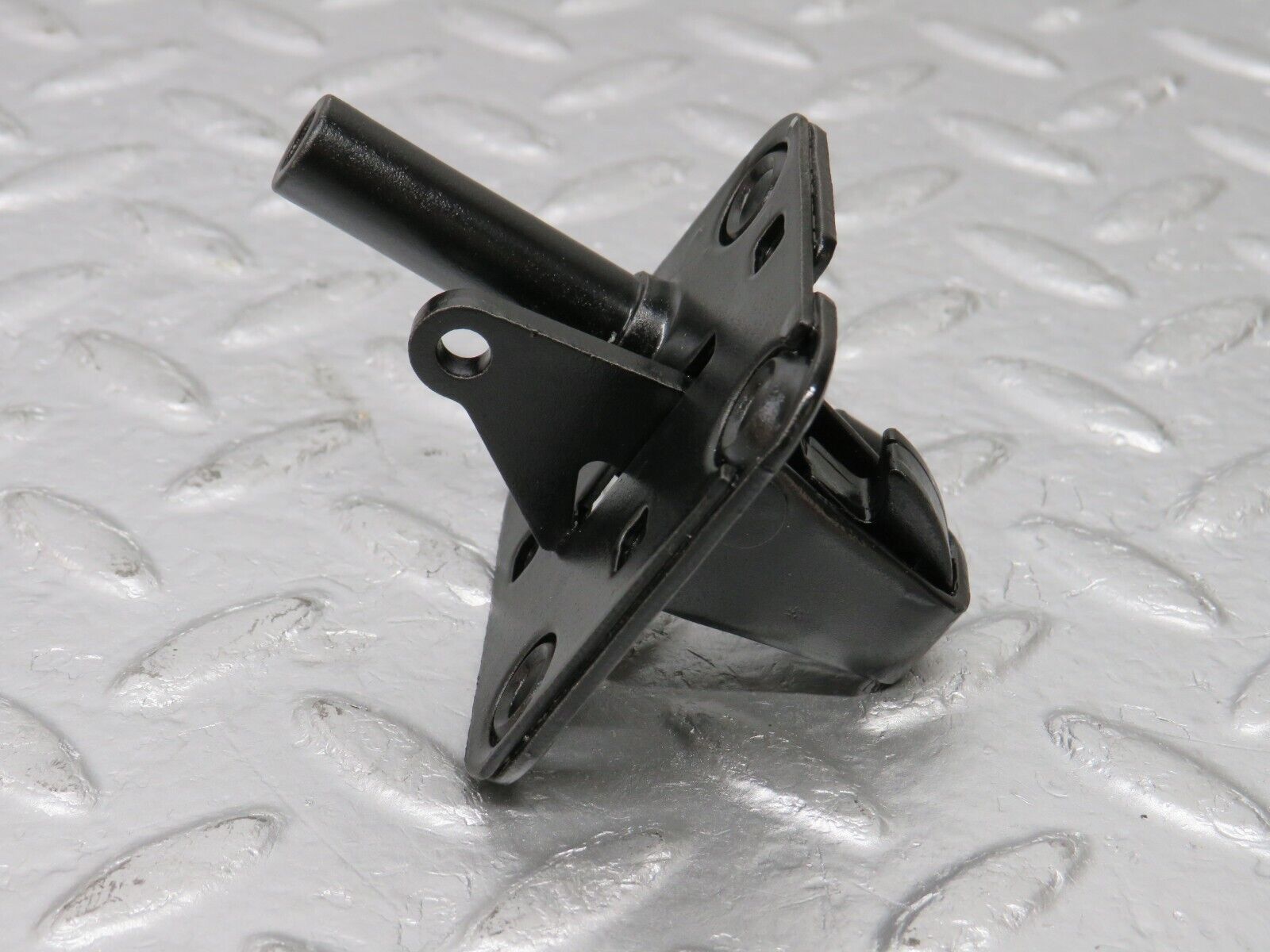 33629 Mercedes-Benz S123 280TE Wagon Bonnet Lock Catch